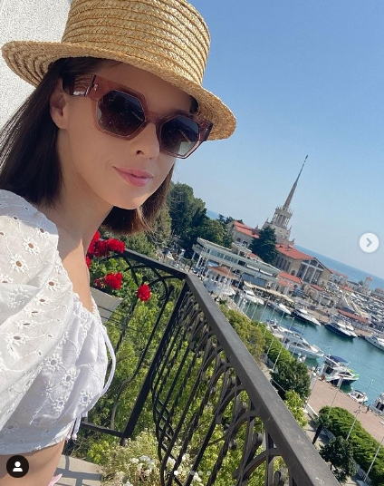 Кожа да кости. Вид 35-летней Шпицы в купальном одеянии не впечатлил поклонников