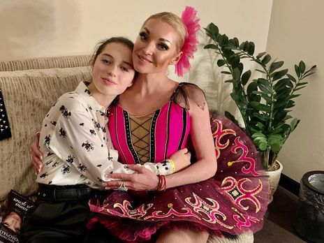 Какая необычная красота: 14-летняя дочь Волочковой покорила новым фото
