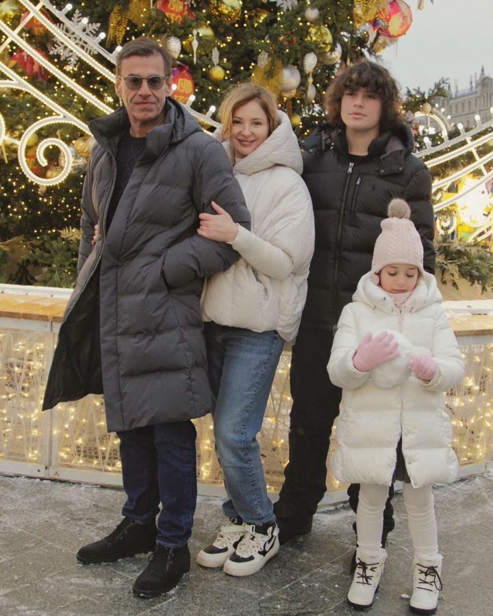 «Мой муж слишком красив…»: почему Анна Банщикова скрывает своего мужа от публики