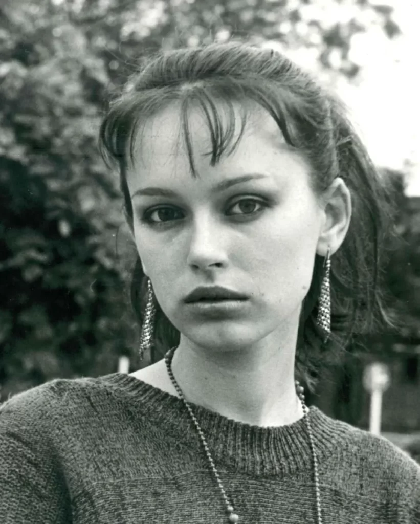 К её ногам падали самые красивые мужчины страны: Ирина Безрукова показала свои архивные фото