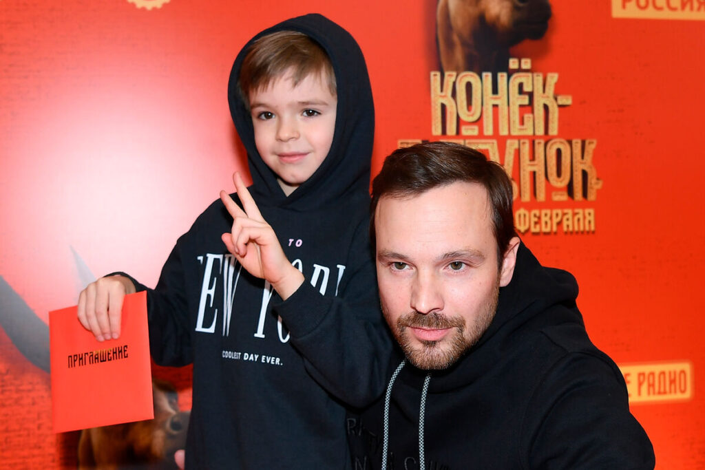 Готовятся стать родителями: вот как выглядит красавица-жена Алексея Чадова, с которой он обрел счастье