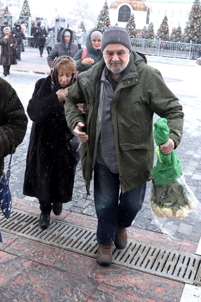 "Мне без него конец...": почему Лия Ахеджакова боится, что её оставит молодой муж