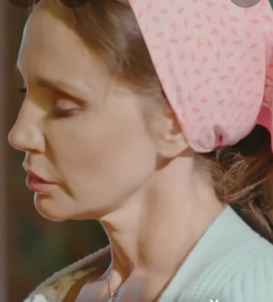 Силиконовая паломница с огромными губами и филлерами: пользователи с  трудом узнали Оксану Марченко