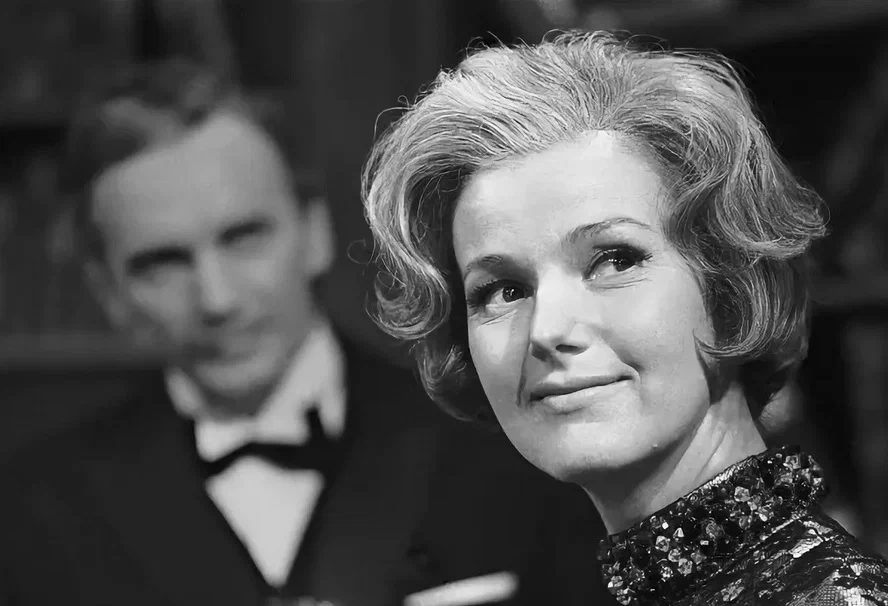 Она могла затмить собой Одри Хепберн, а с годами первая красавица СССР превратилась в милую старушку