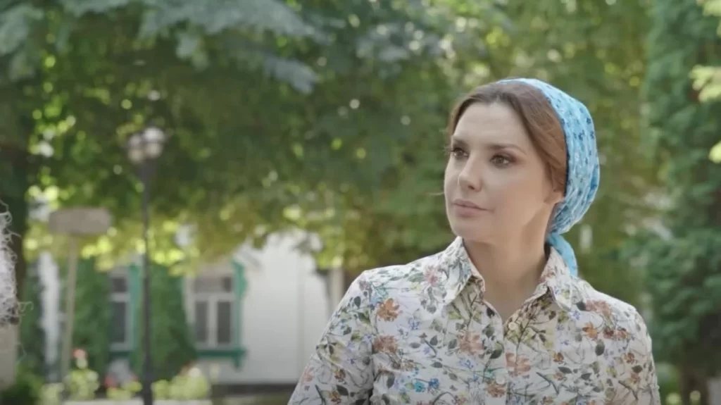 Силиконовая паломница с огромными губами и филлерами: пользователи с  трудом узнали Оксану Марченко