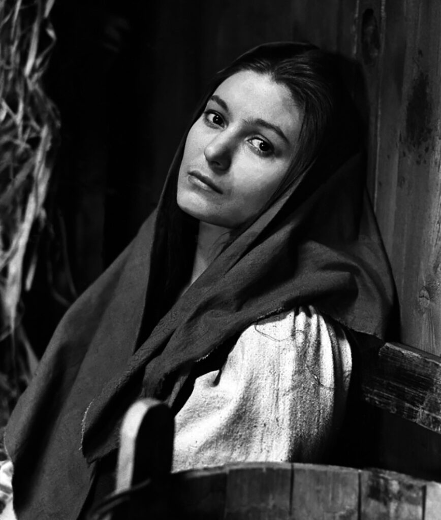 Советская актриса обладала эффектной голливудской внешностью, но годы не обходят стороной даже самых красивых
