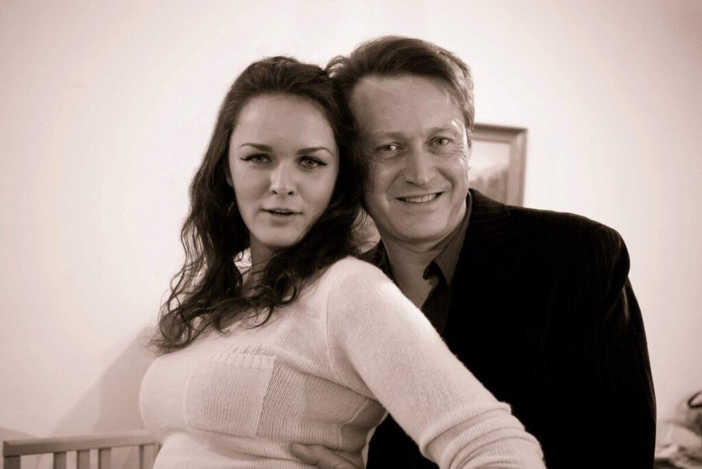 Дочь унаследовала красоту от мамы: как выглядела первая жена актера Сафонова